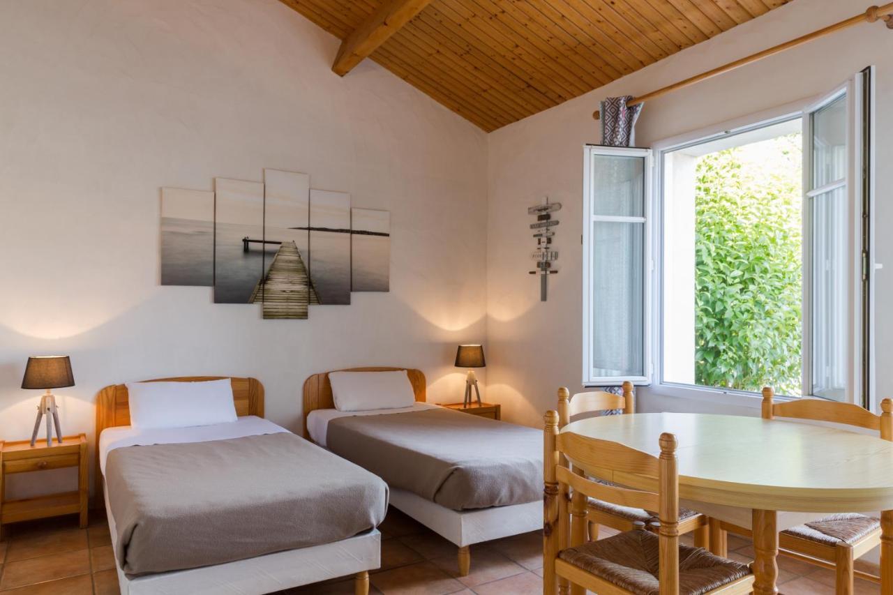 ホテル Domaine Le Martinet, The Originals Relais ブワン エクステリア 写真